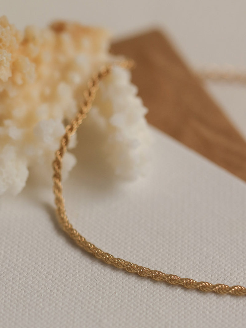 Twist Rope Necklace (Champagne Gold)